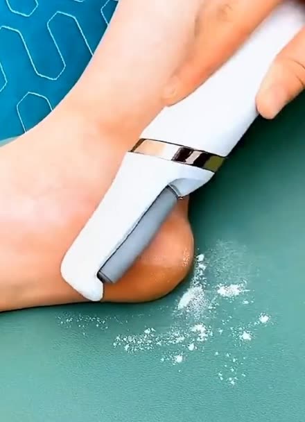 送給父母的貼心禮物 電動磨腳器，輕松告別腳部老繭困擾